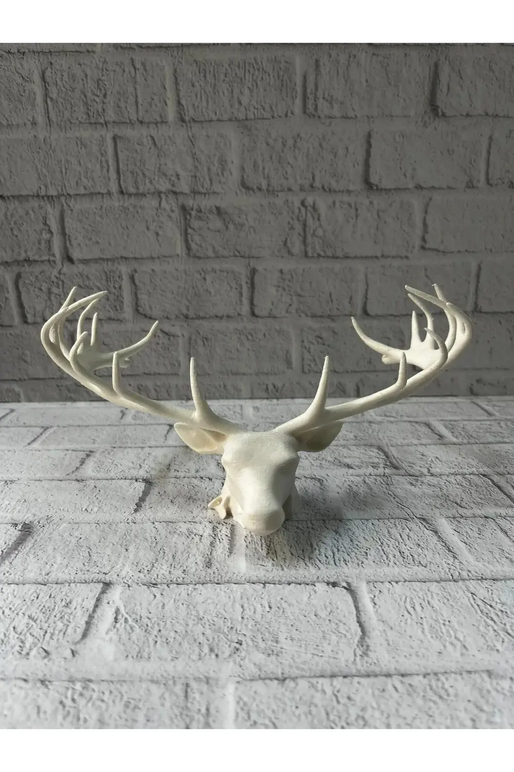 BFS Dekoratif Geyik Başı Heykel 25 cm Modern Minimal Tasarım