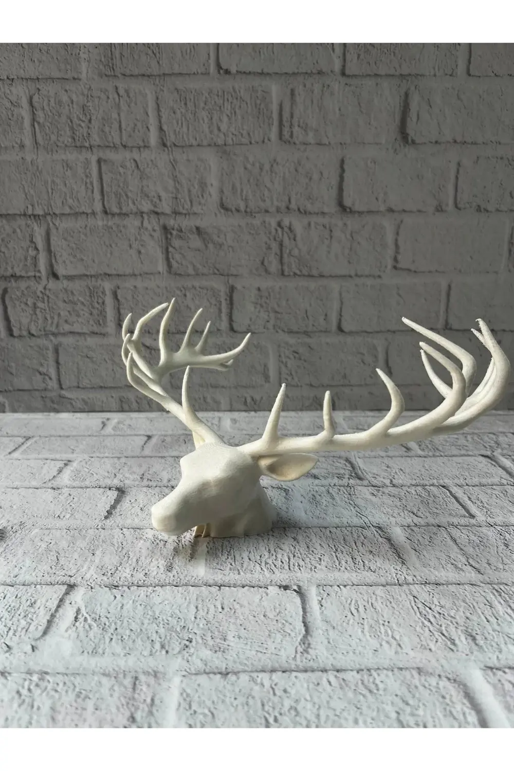 BFS Dekoratif Geyik Başı Heykel 25 cm Modern Minimal Tasarım