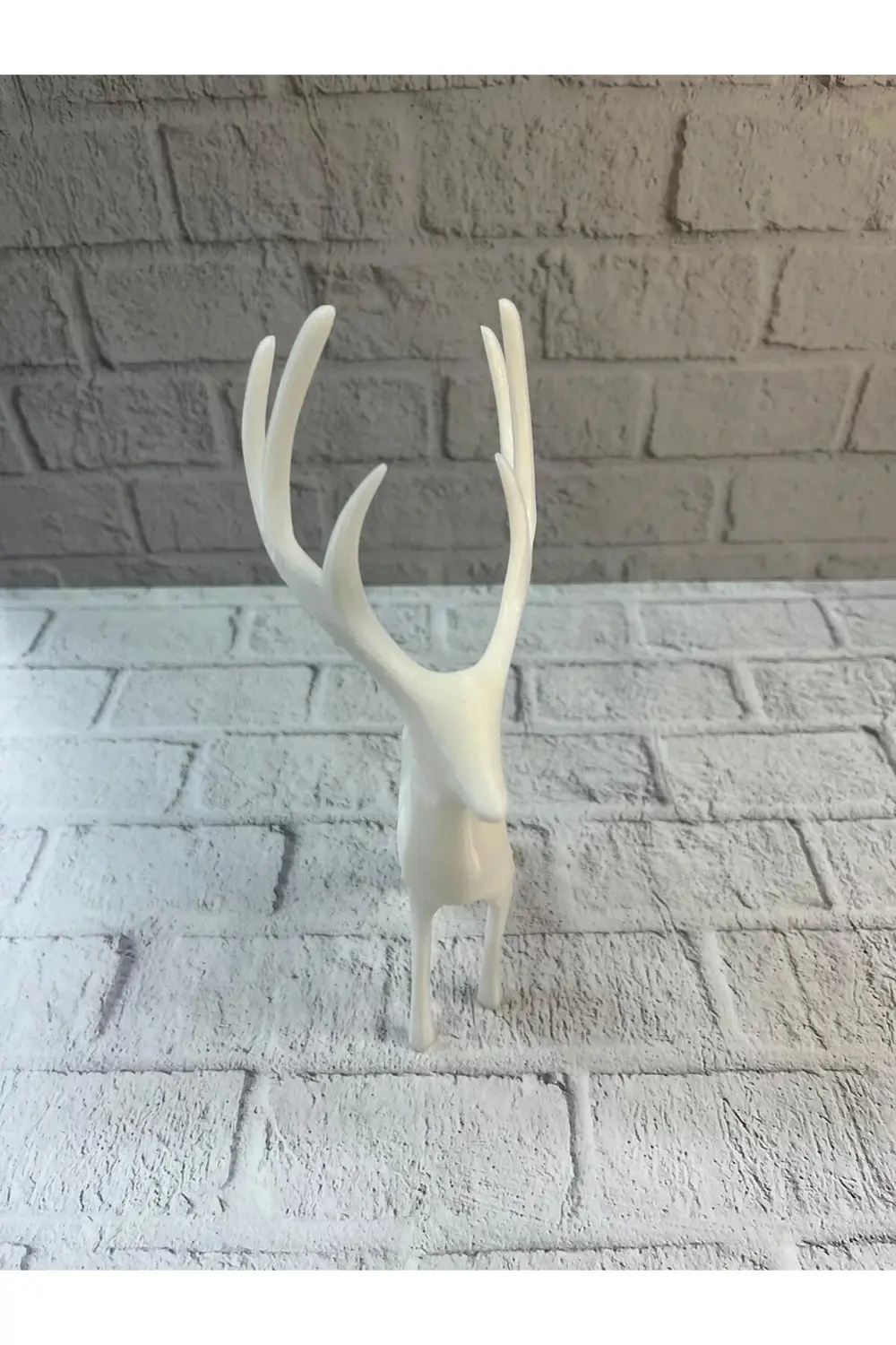 BFS GEYİK FİGÜRÜ BEYAZ