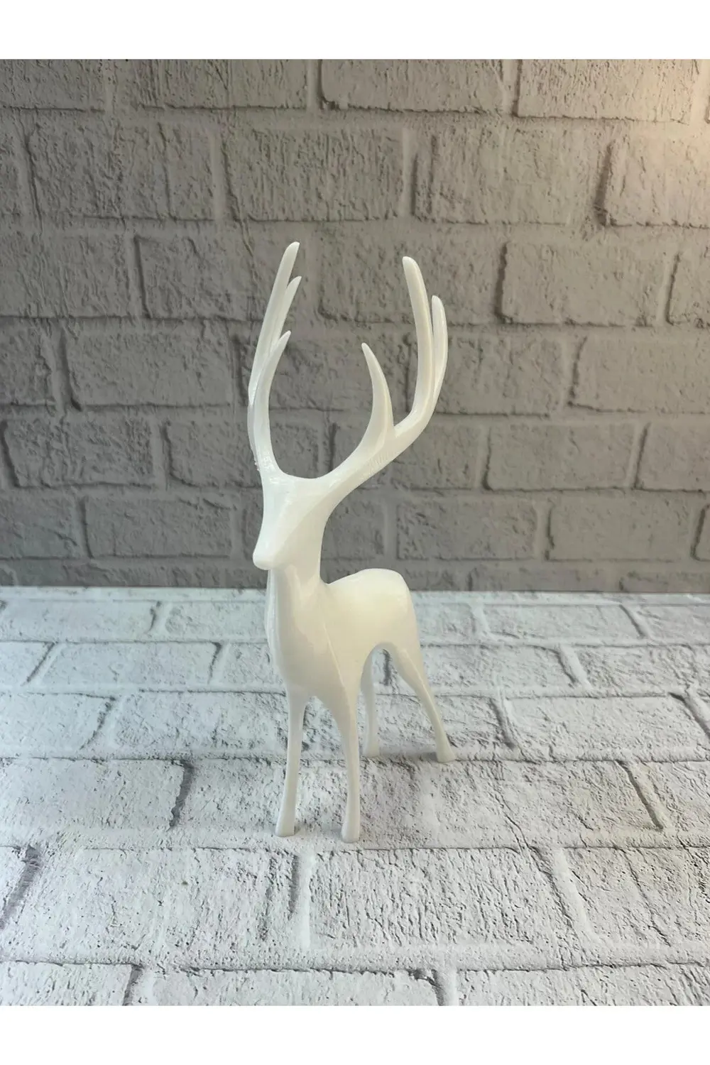 BFS GEYİK FİGÜRÜ BEYAZ