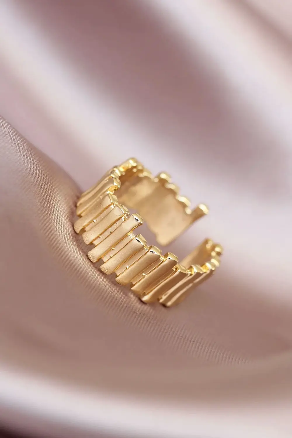 BFS Gold Renk Metal Ayarlamalı Kadın Yüzük