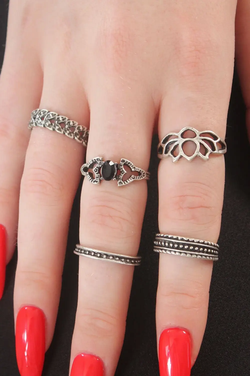 BFS Gümüş Renk Lotus Model Siyah Kristal Taş Detay Yüzük Kombin