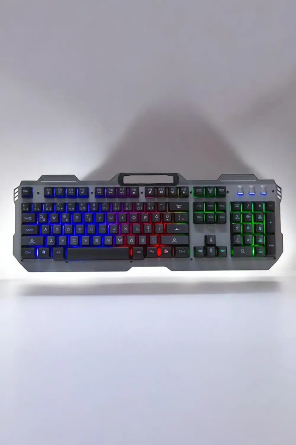 BFS Oyuncu Klavyesi Q Klavye RGB Işıklı Mouse Hediyeli