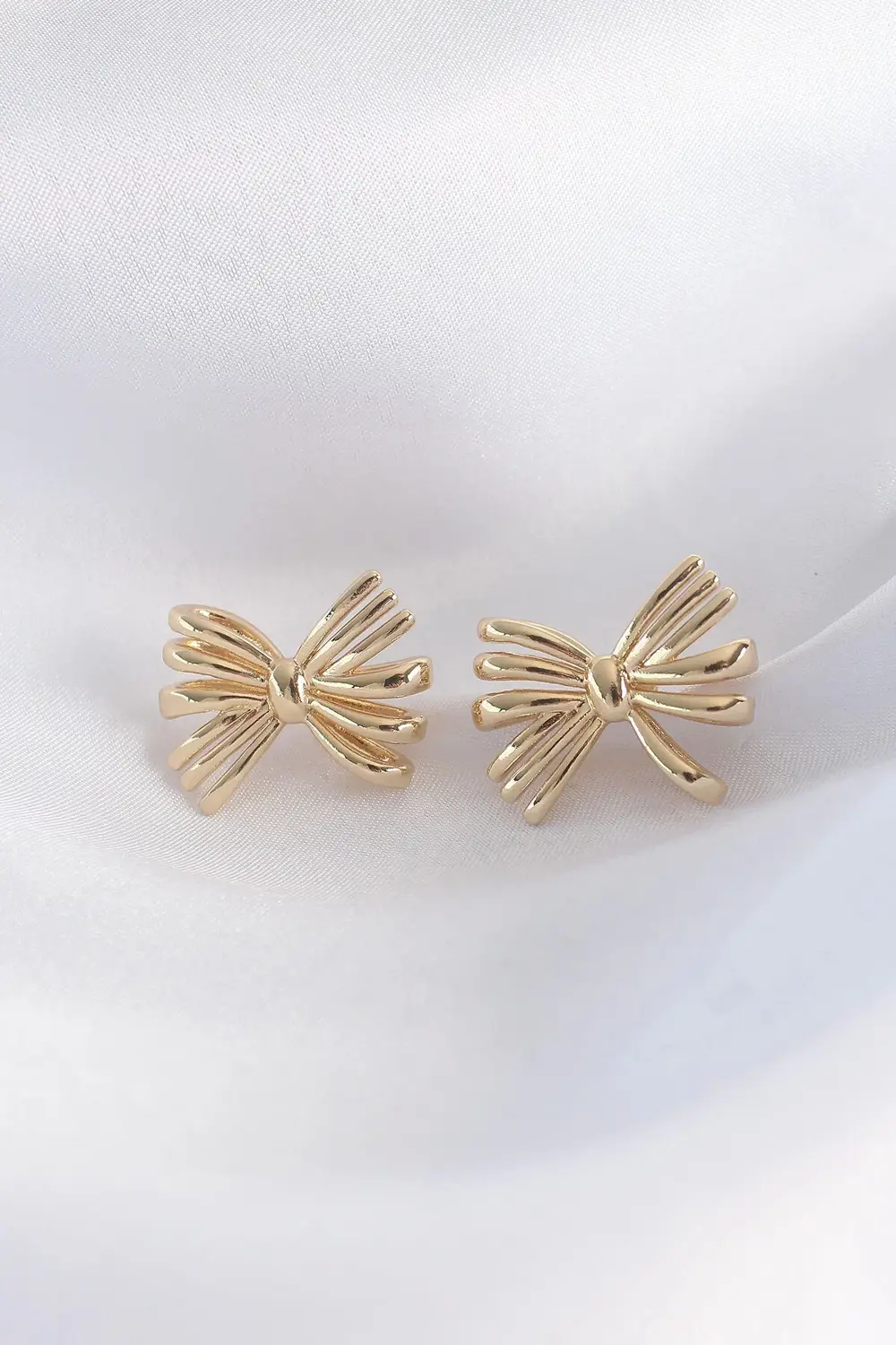 BFS Pirinç Gold Renk Fiyonk Küpe