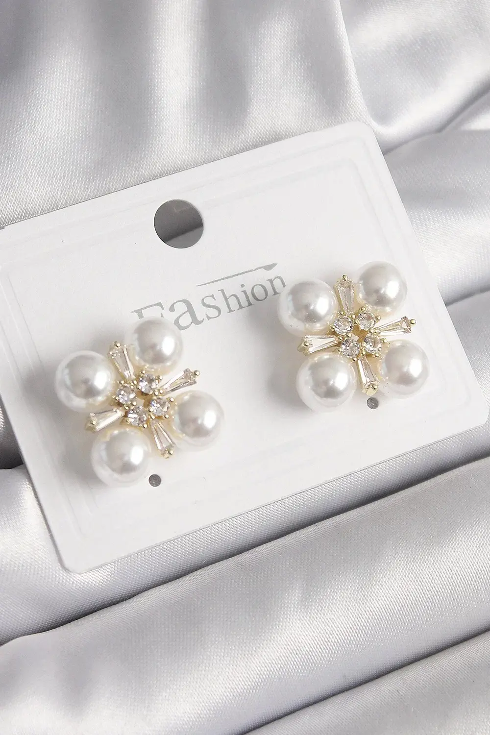 BFS Pirinç Gold Renk Zirkon Taşlı İncili Kadın Küpe