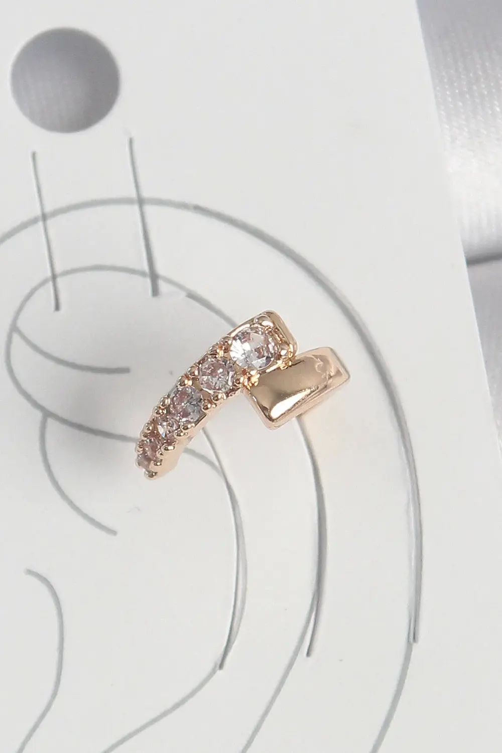 BFS Pirinç Gold Renk Zirkon Taşlı Kadın Kıkırdak Küpe