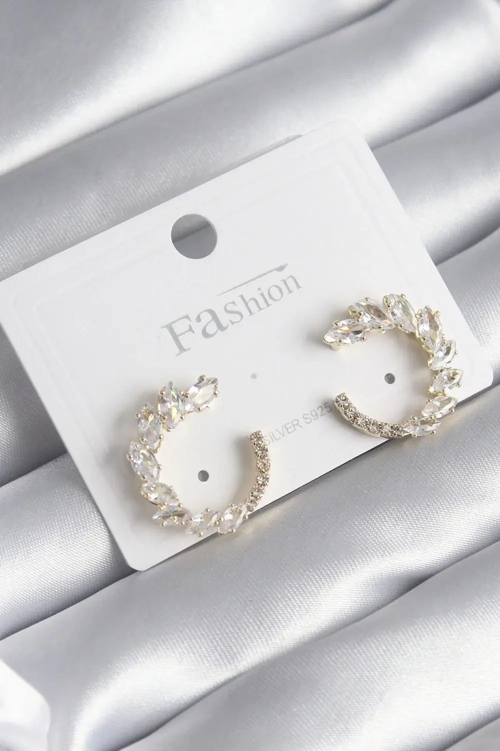 BFS Pirinç Gold Renk Zirkon Taşlı Kadın Küpe