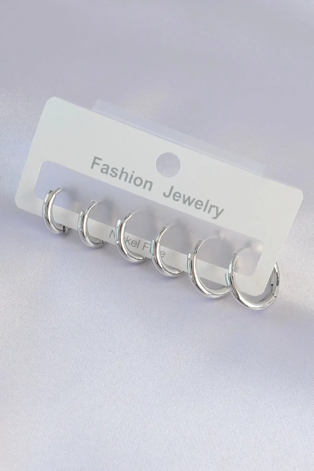 BFS Pirinç Gümüş Renk Oval Küpe Seti