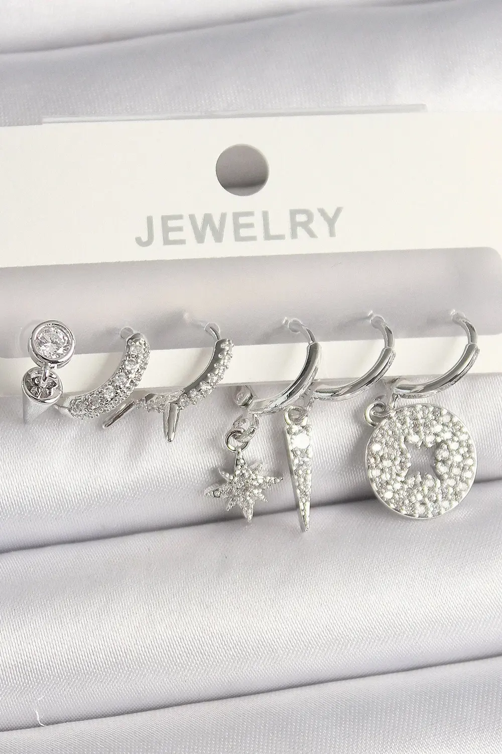 BFS Pirinç Gümüş Renk Zirkon Taşlı Çoklu Figür Kadın Küpe Seti