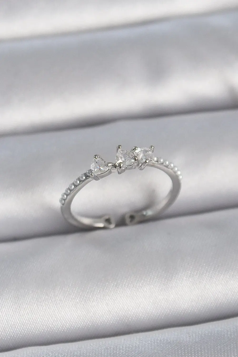 BFS Pirinç Gümüş Renk Zirkon Taşlı Kalp İnci Detay Ayarlanabilir