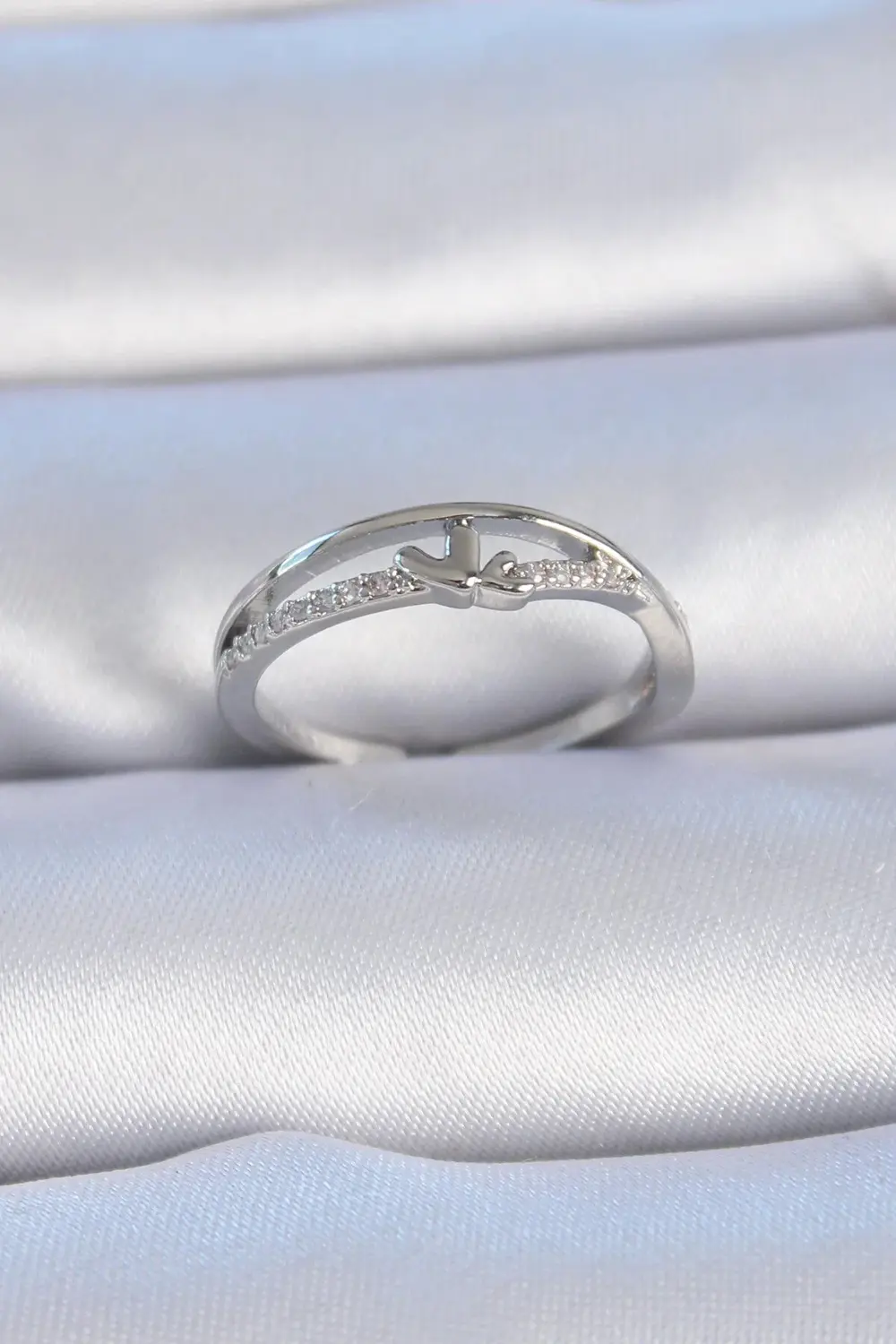 BFS Pirinç Gümüş Renk Zirkon Taşlı Kalp Model Kadın Yüzük