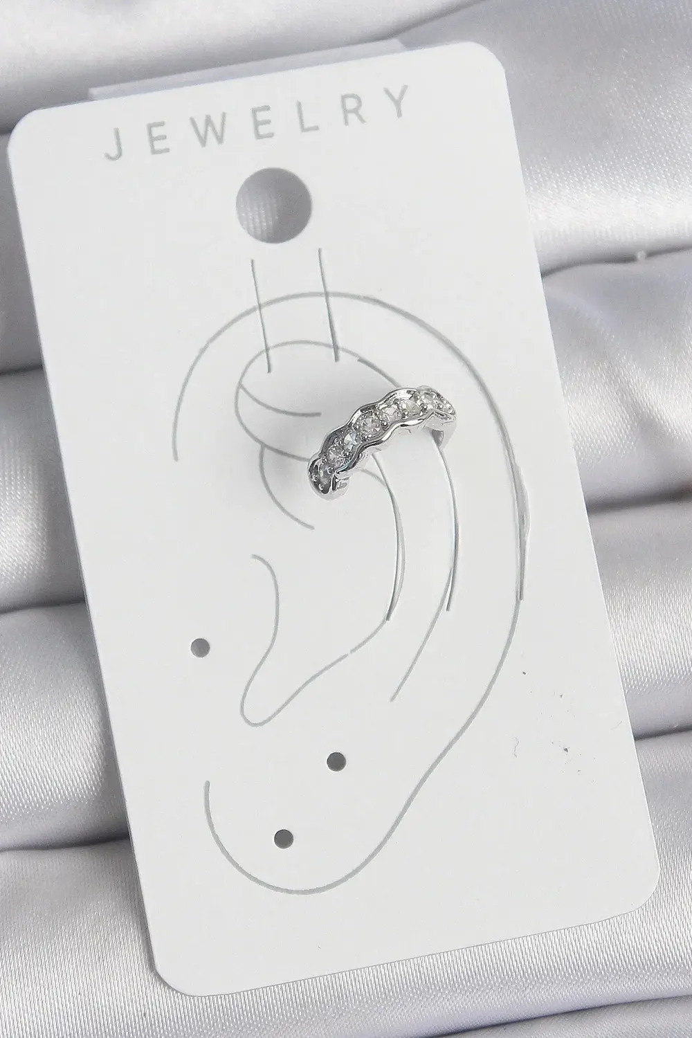 BFS Pirinç Gümüş Renk Zirkon Taşlı Kıkırdak Model Kadın Küpe