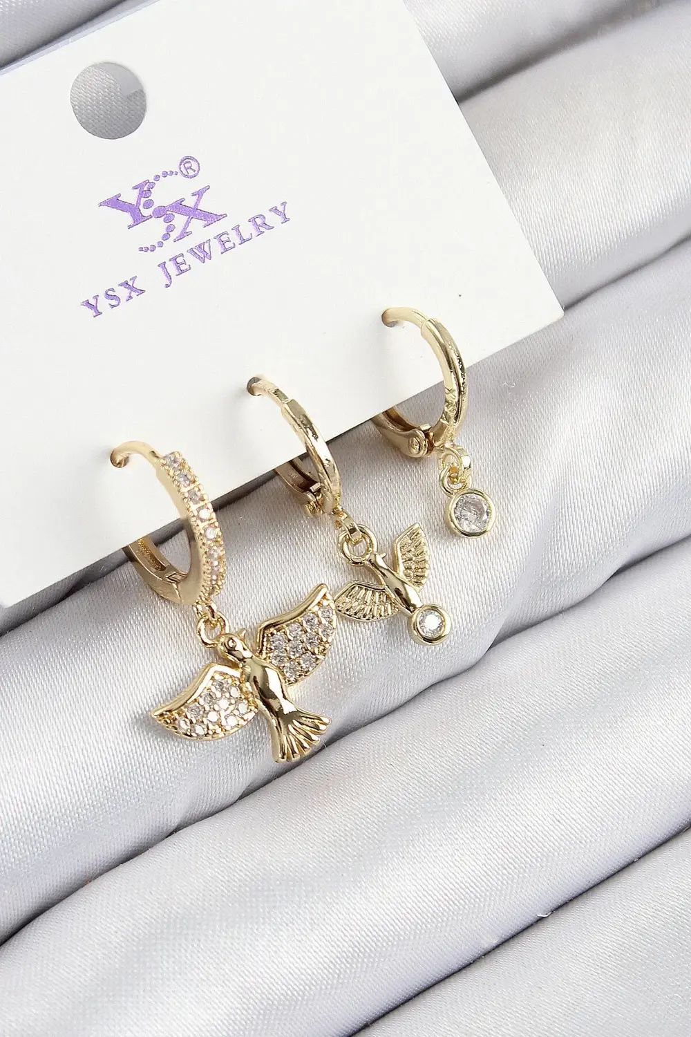 BFS Pirinç Zirkon Taşlı 3'lü Kuş Model Gold Renk Kadın Küpe