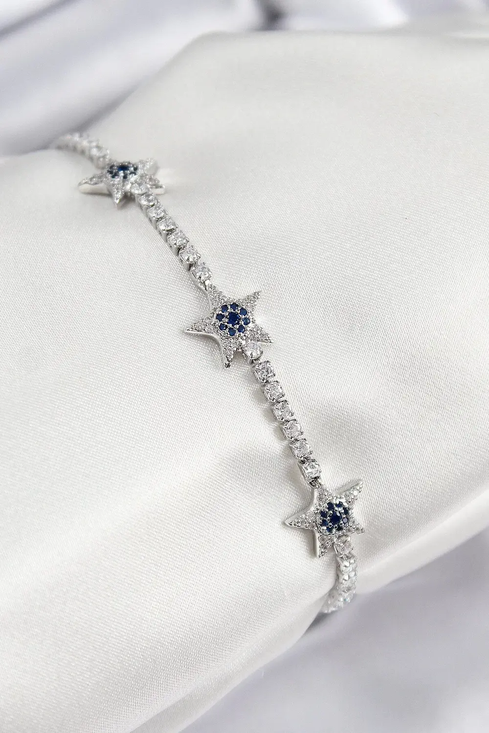 BFS Pirinç Zirkon Taşlı Yıldız Model Gümüş Renk Kadın Bileklik