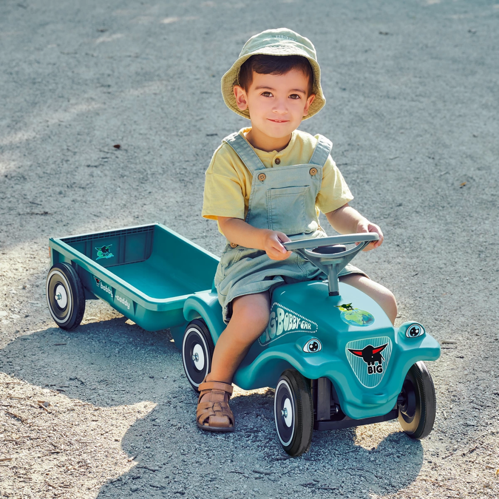 BIG Bobby Car Classic Eco 2.0 ve Römork Bin Git Araba BIG Bobby Car Classic Eco 2.0 ve Römork Bin Git Araba