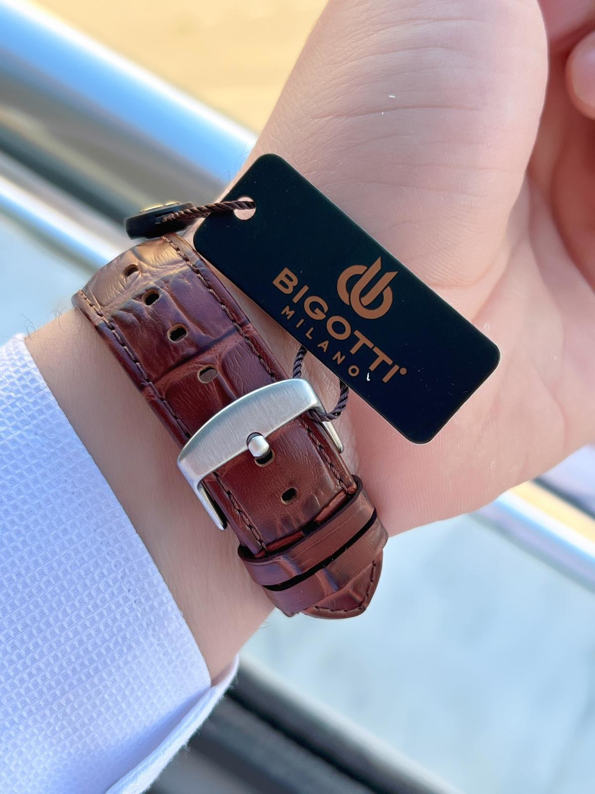 Bigotti Çelik Kasa Deri Kordon Kartlık Ve Kalem Hediyeli Özel Tas Bigotti Çelik Kasa Deri Kordon Kartlık Ve Kalem Hediyeli Özel Tas