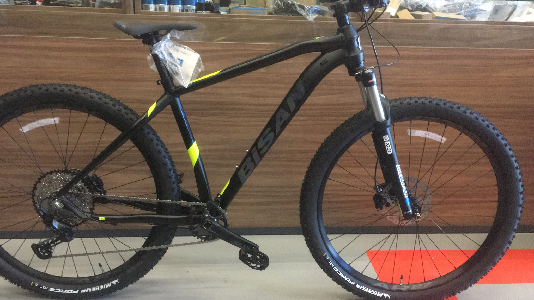 Bisan Mtx 7800 Slx 29 Jant 19 Kadro (mat siyah-Sarı-grı)