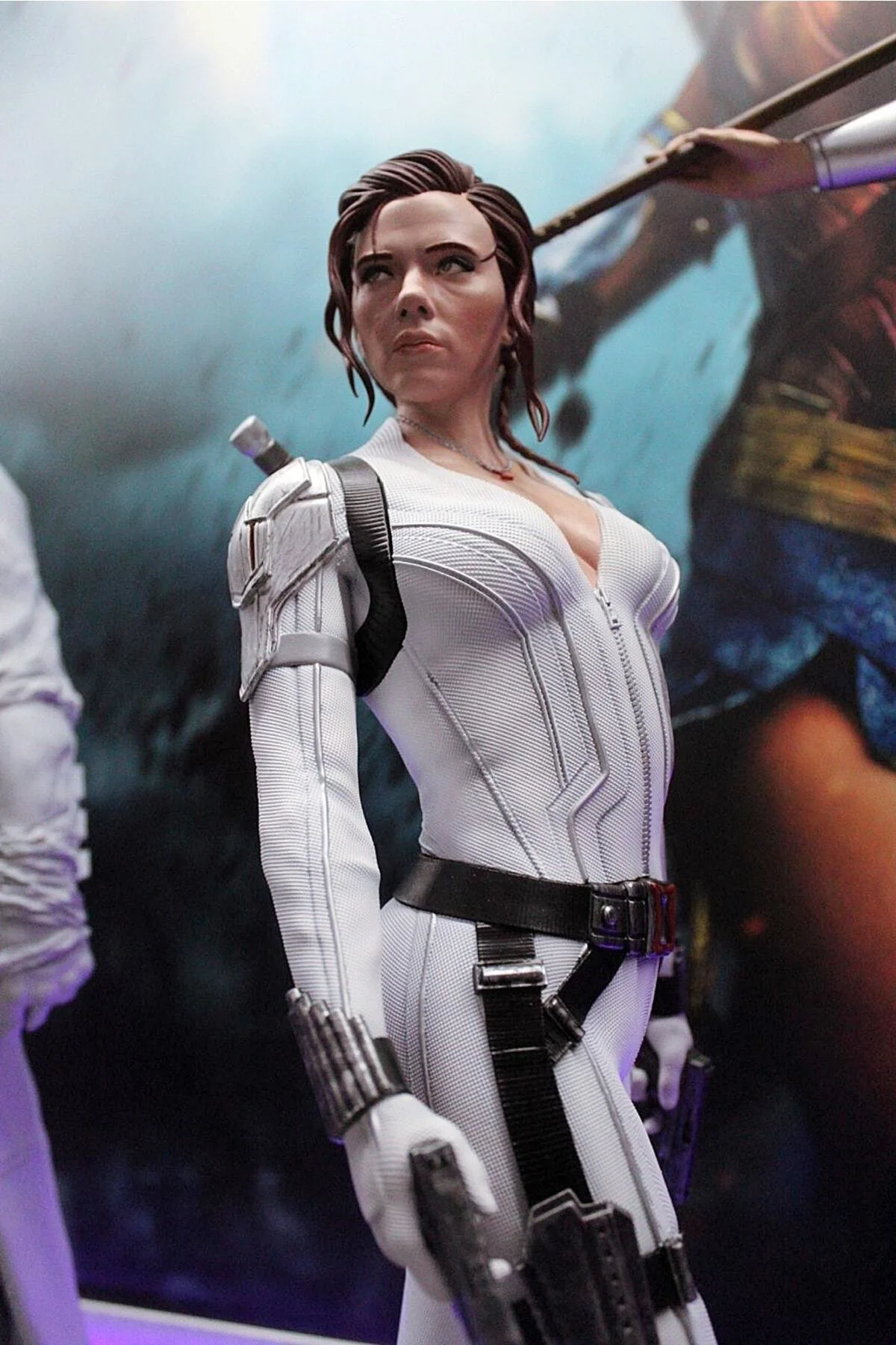 Black Widow Natasha Scarlett Johansson Boyalı Figür 40 Cm (GİGA BOY)