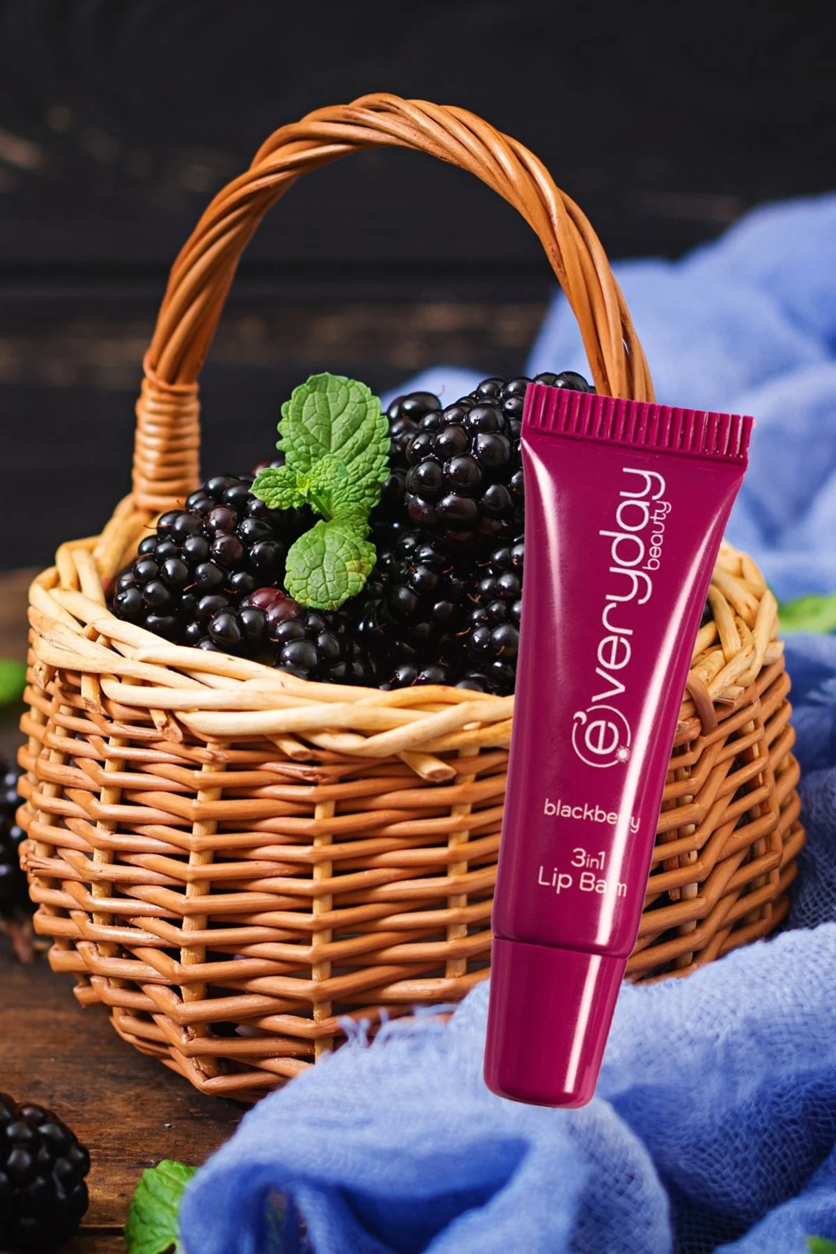 Blackberry 3 in 1 The Lip Balm*24 Blackberry 3 in 1 The Lip Balm*24 - Görsel 5