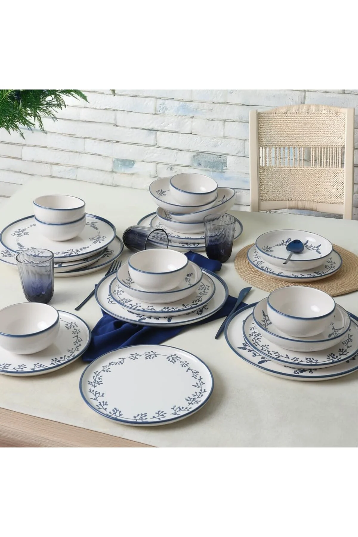 Blue Bloom Yemek Takımı 24 Parça 6 Kişilik 22810-11-12