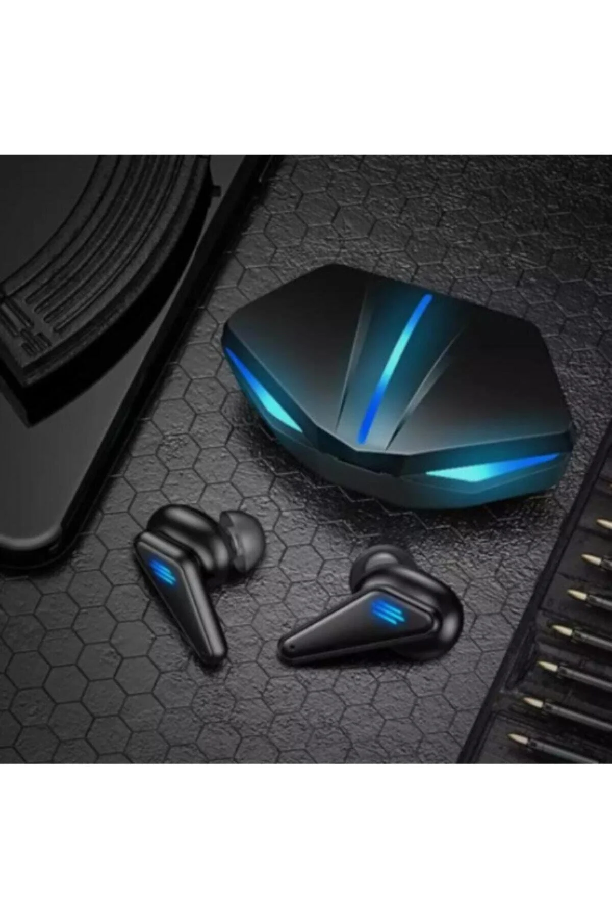 Bluetooth 5.0 Kulak İçi Oyuncu Kulaklığı, Mikrofon ve RGB Aydınlatmalı Siyah Tasarım