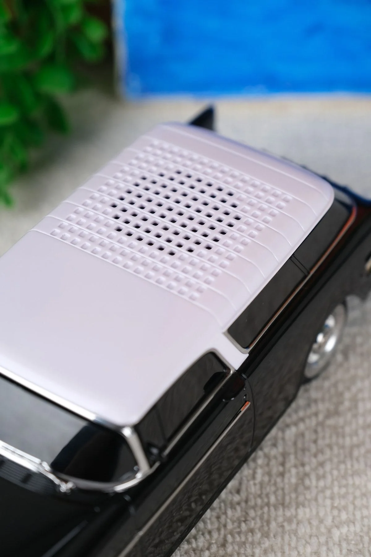 Bluetooth hoparlör siyah 10W çıkışlı, FM radyo, SD kart, USB destekli, 5 saat dinleme