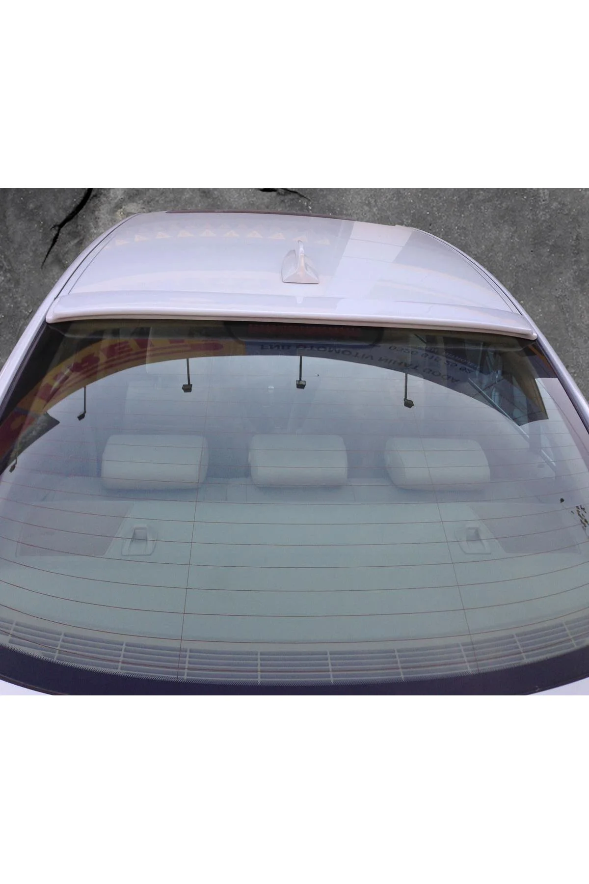 BMW 320 E90 ASTARLI TAVAN SPOİLER BMW 320 E90 ASTARLI TAVAN SPOİLER