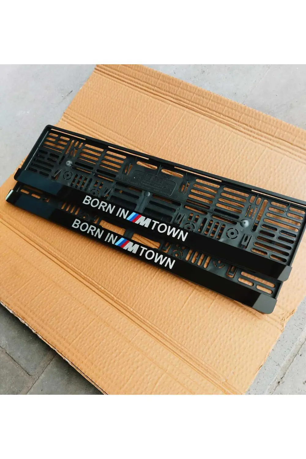 BMW 3D BORN IN M TOWN LAZER KESİM PLEKSİ PARLAK PLAKALIK EXTRA KA