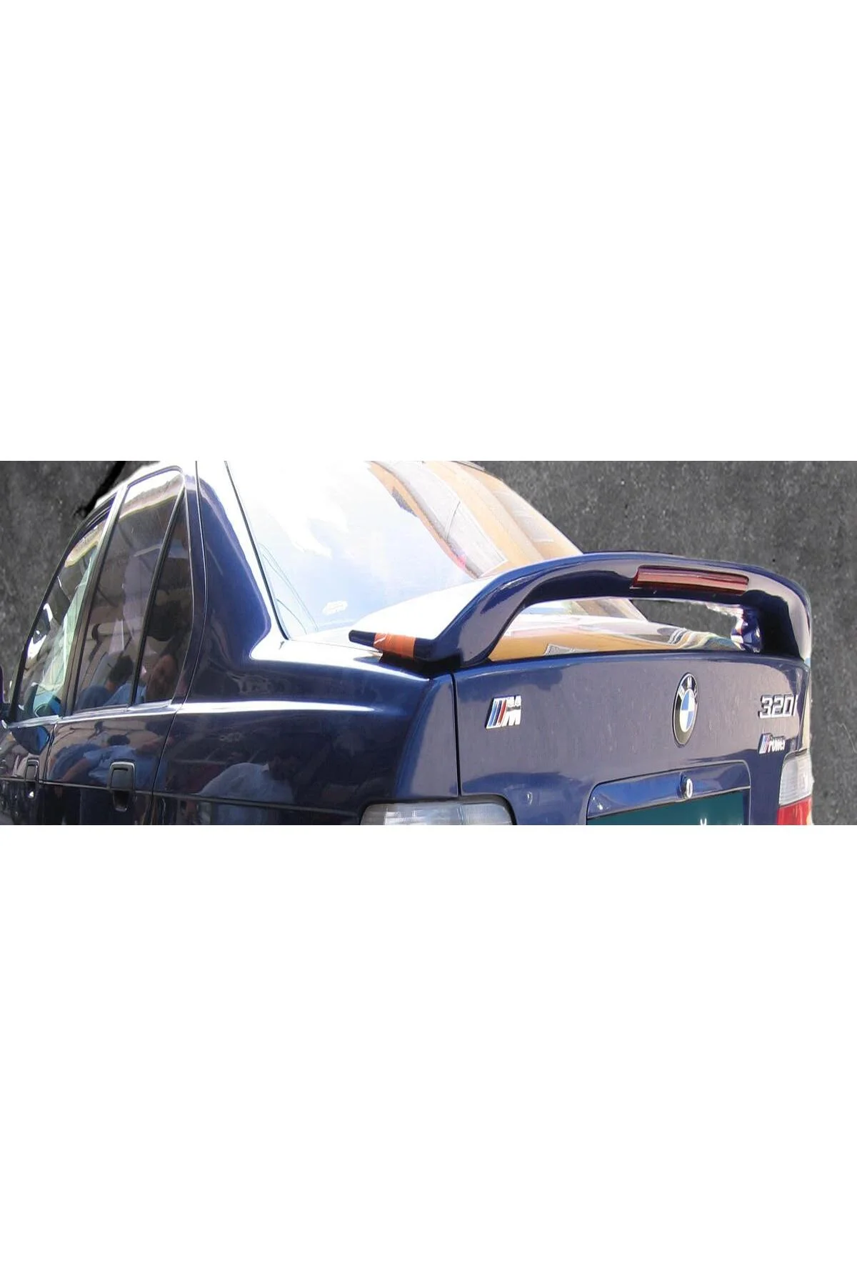 BMW E46 ASTARLI IŞIKLI SPOİLER (3 SERİSİ 1999-2005) BMW E46 ASTARLI IŞIKLI SPOİLER (3 SERİSİ 1999-2005)