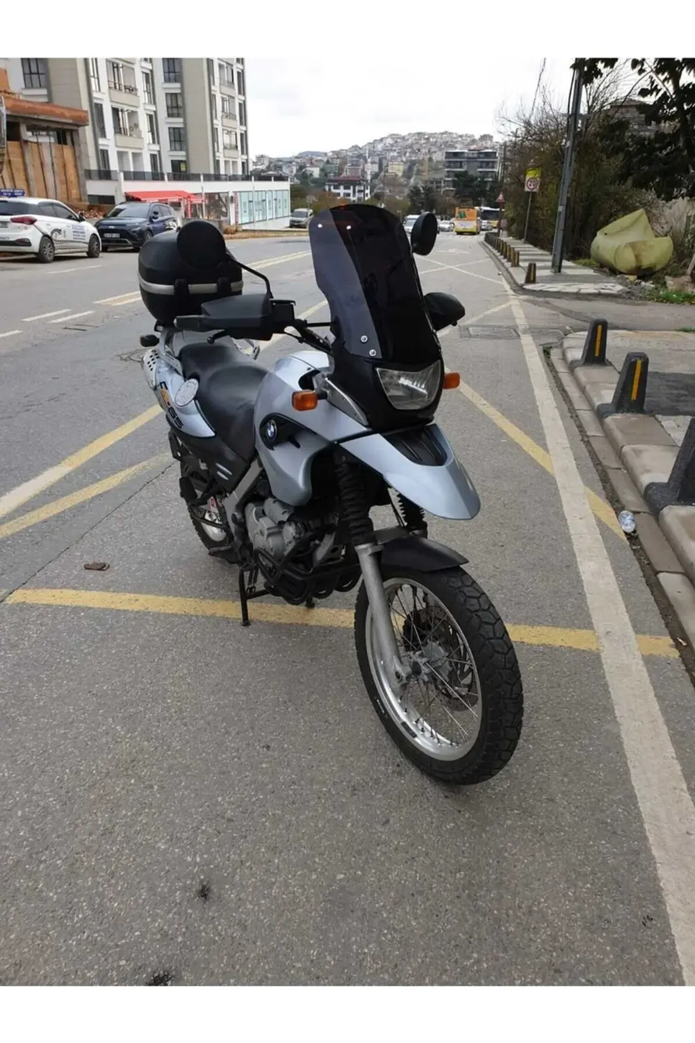 Bmw F 650 GS Ön Cam 2004-2007 Model 45cm Şeffaf Renkli ( 4 Delikl