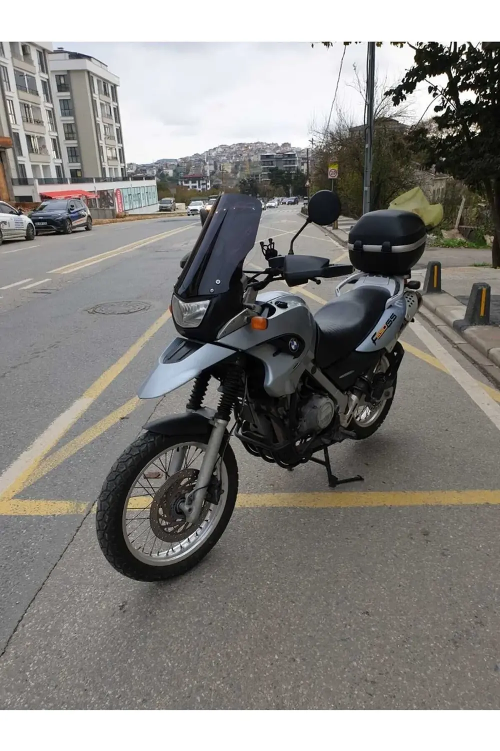 Bmw F 650 GS Ön Cam 2004-2007 Model 45cm Şeffaf Renkli ( 4 Delikl