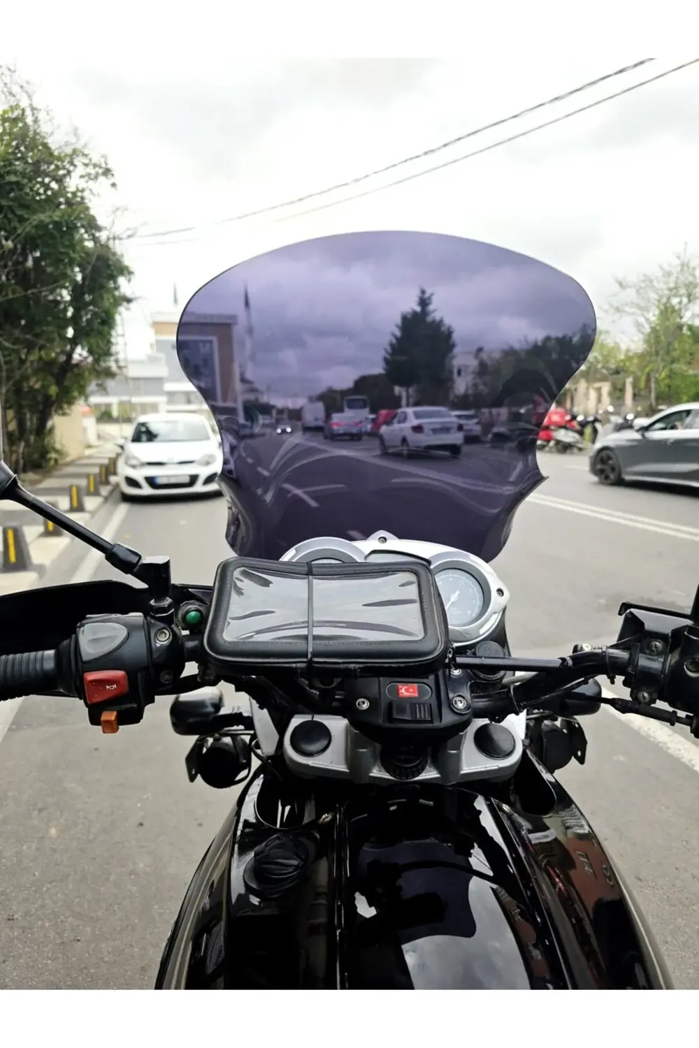 Bmw F 650 GS Ön Cam 2004-2007 Model 50cm Siyah Renkli 4mm SPORTİF
