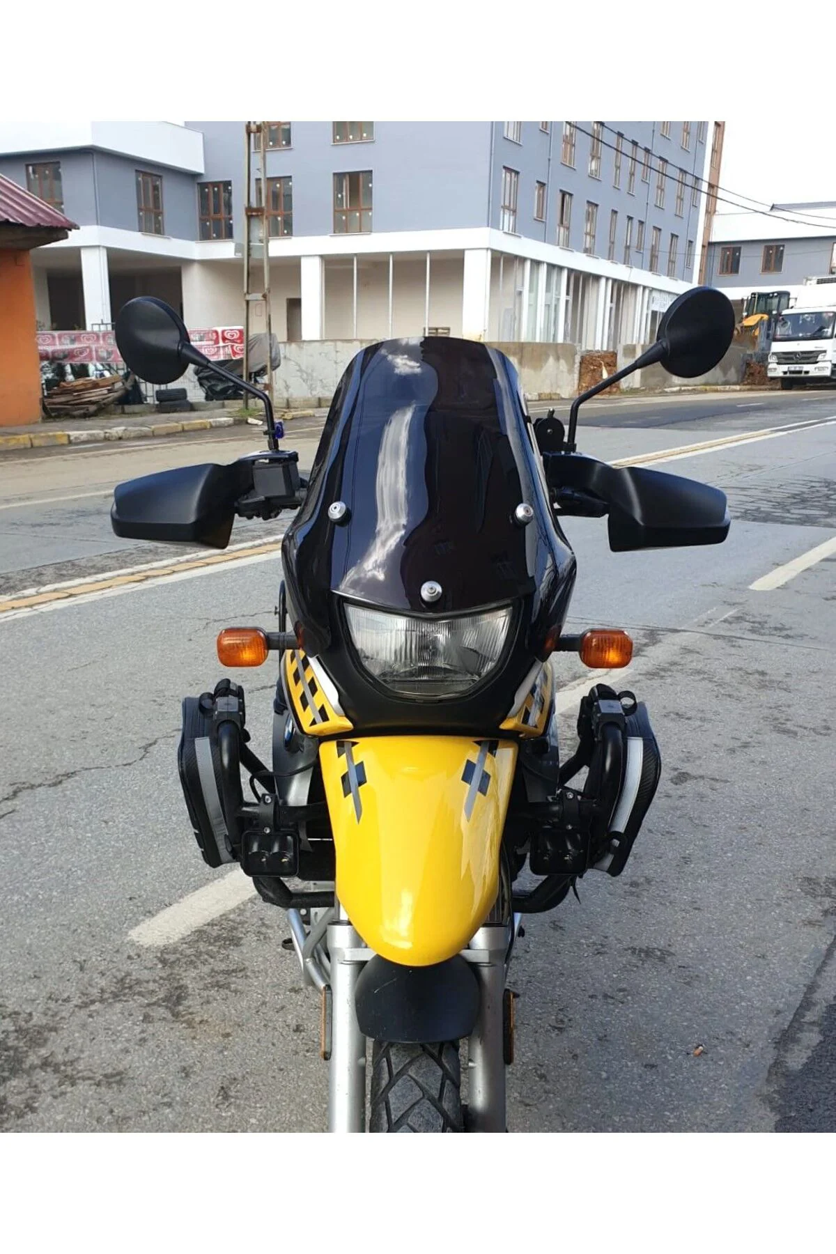 Bmw F 650 GS Ön Cam ( 3 Delikli ) 1999-2003 Model 35cm Siyah Renk