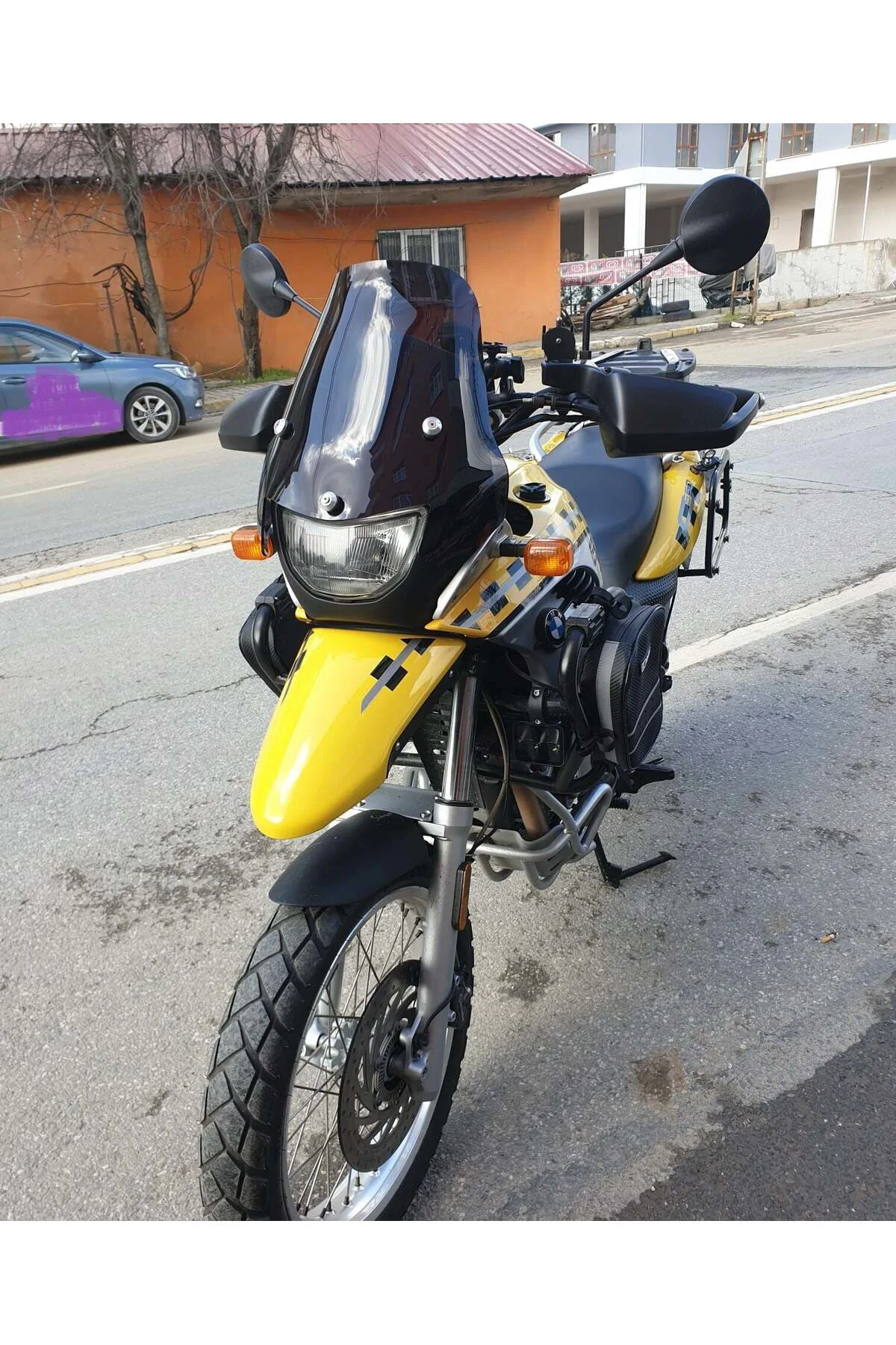 Bmw F 650 GS Ön Cam ( 3 Delikli ) 1999-2003 Model 35cm Siyah Renk