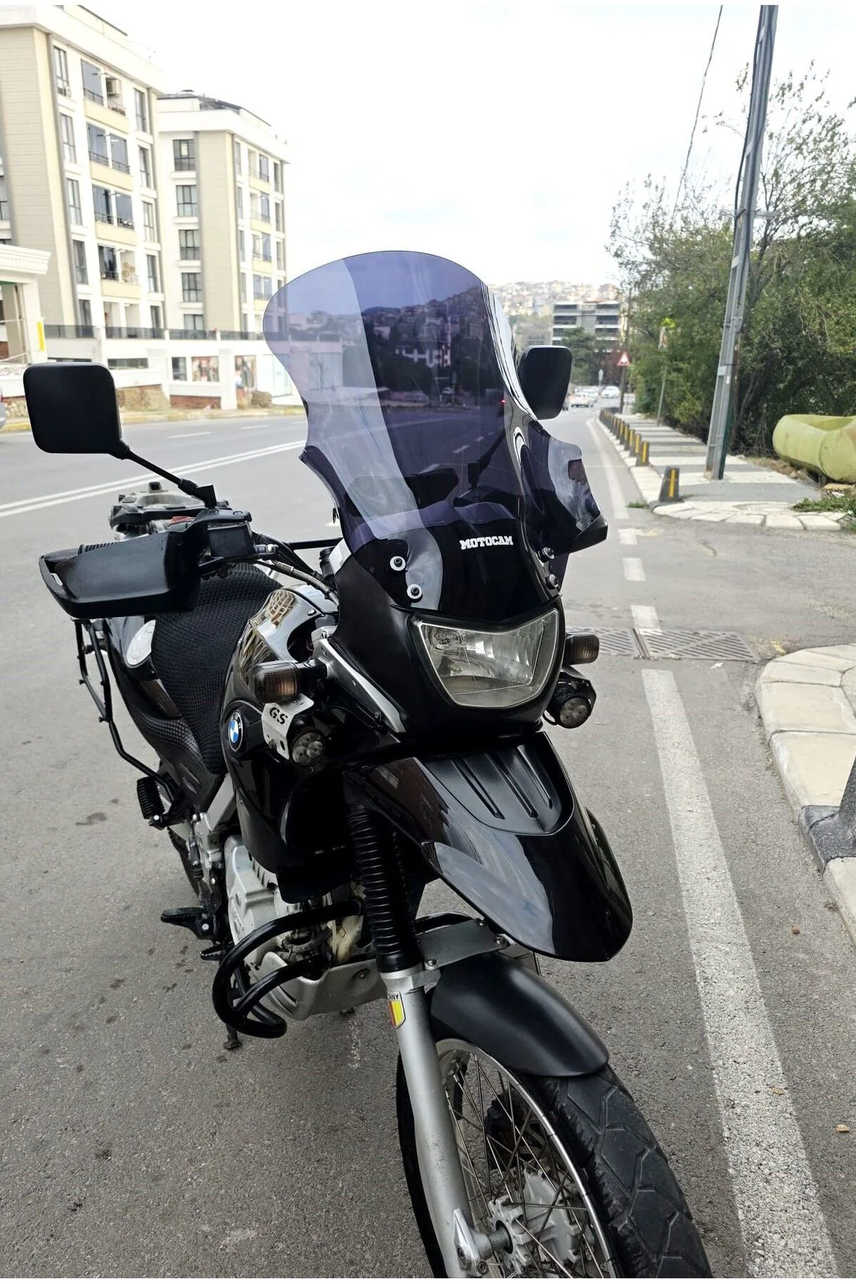 Bmw F 650 GS Ön Cam 2004-2007 Model 50cm Siyah Renkli 4mm YOKTUR