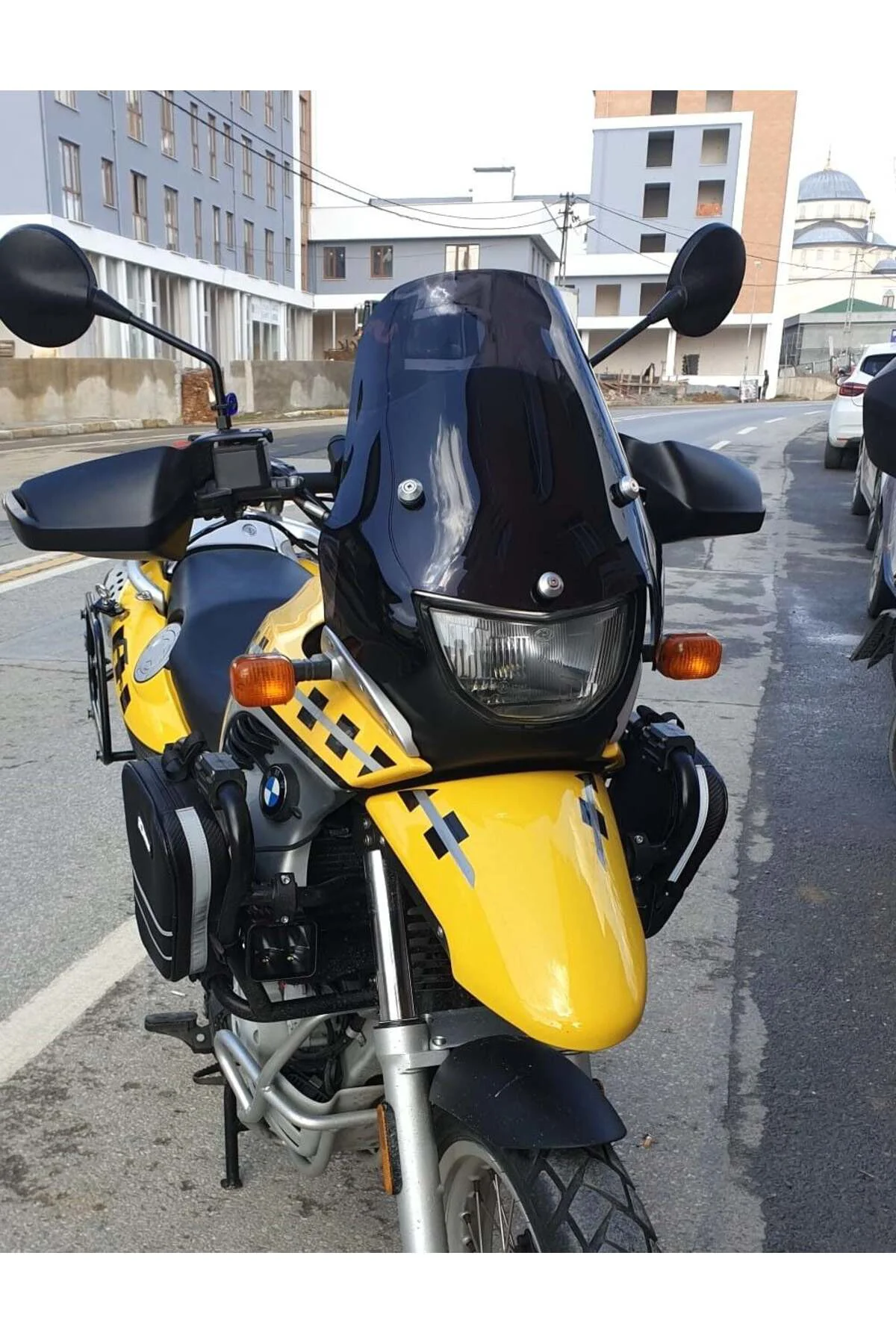 Bmw F 650 GS Ön Cam ( 3 Delikli ) 1999-2003 Model 35cm Siyah Renk