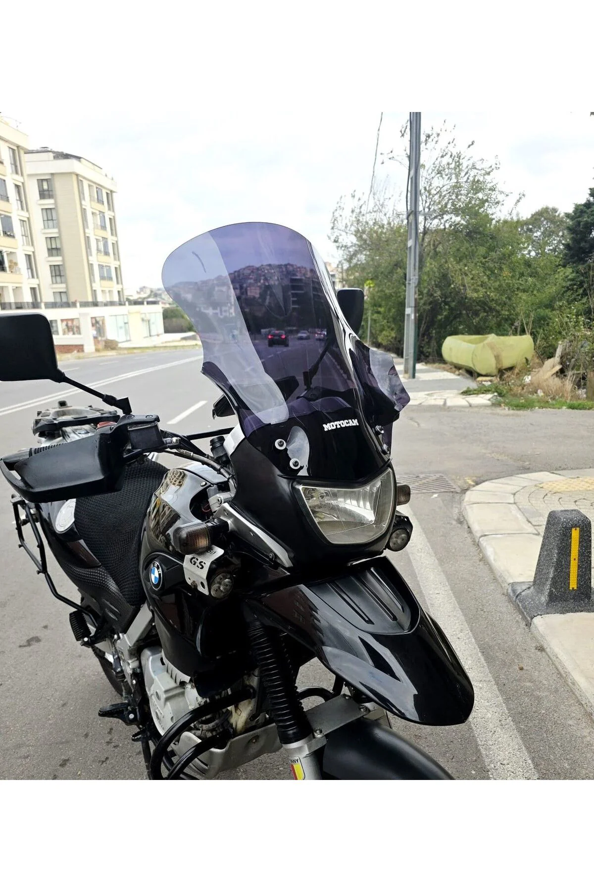 Bmw F 650 GS Ön Cam 2004-2007 Model 50cm Siyah Renkli 4mm YOKTUR