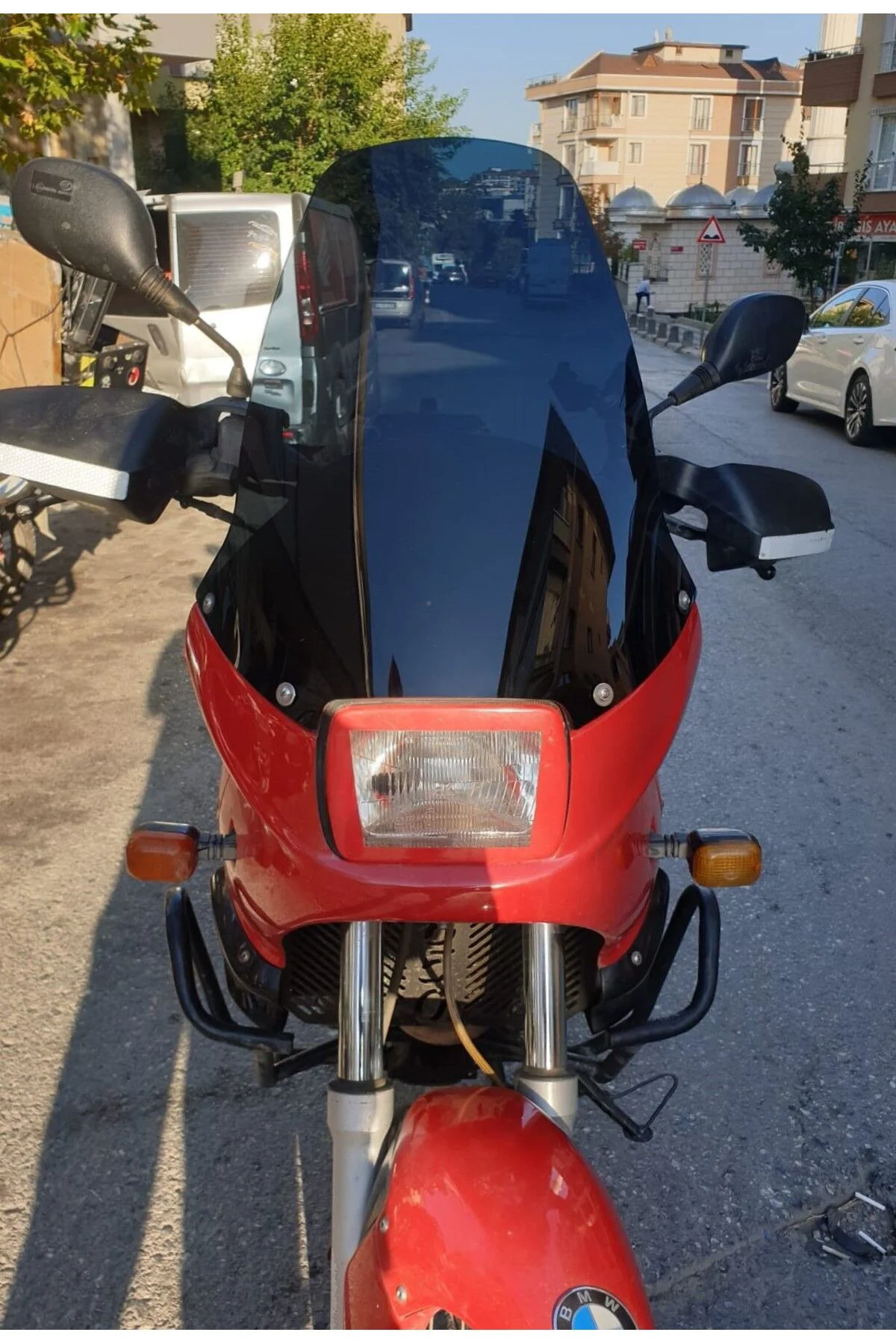 Bmw F 650 Ön Cam 1993-2000 Model 43cm Siyah Renkli 4mm YOKTUR