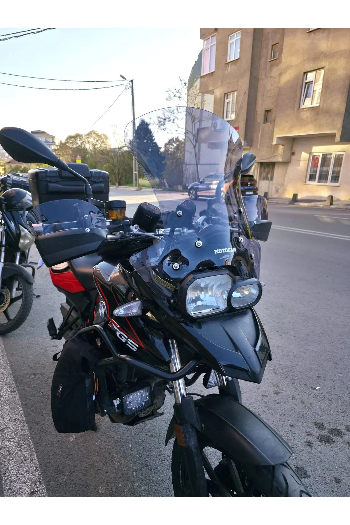 BMW F 700 Ön Cam 2012-2019 Model 56cm Füme Renkli 4mm
