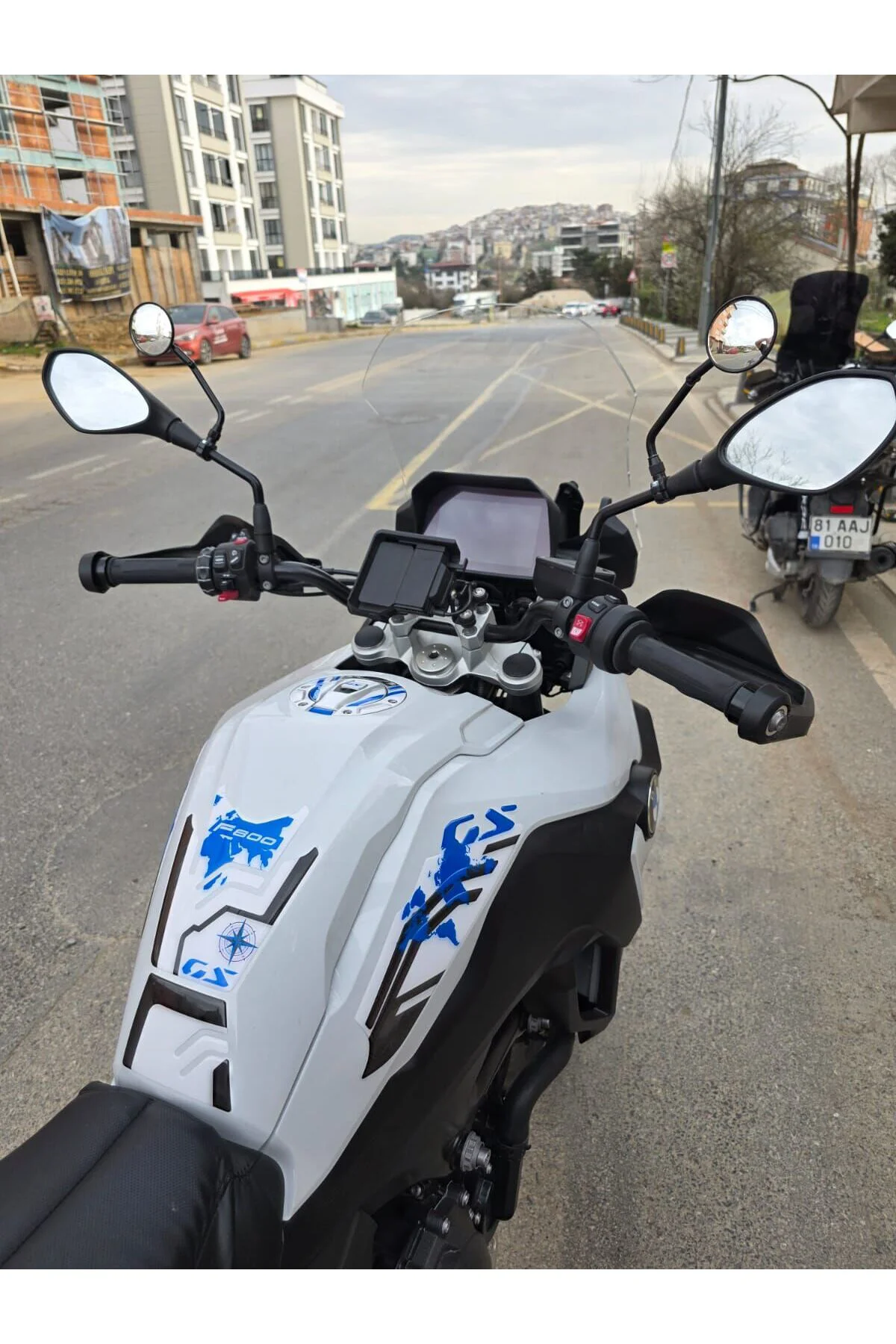 Bmw F 800 GS Ön Cam 2024-2026 Model 44cm Şeffaf Renkli 4mm