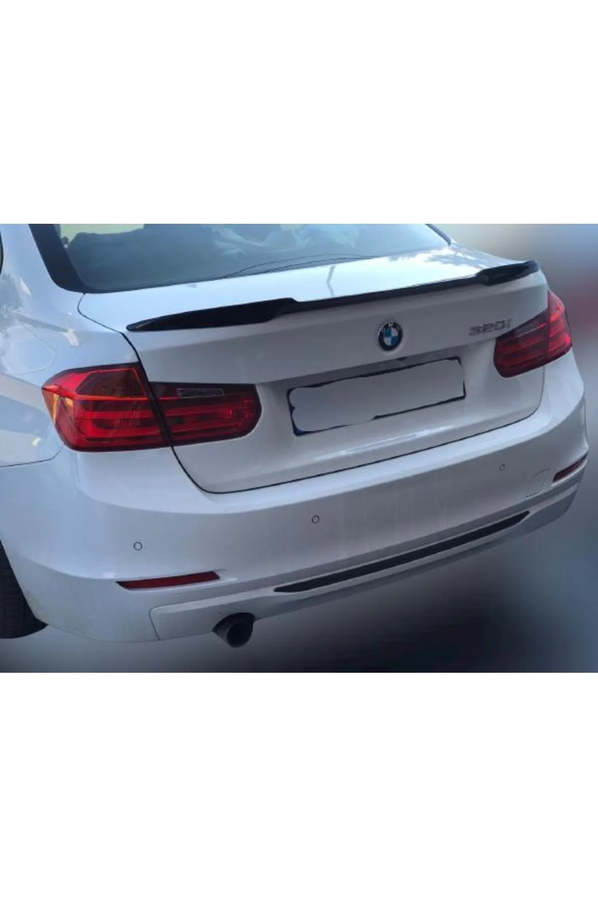 BMW F30 M ASTARLI ANATOMİK SPOİLER (YARASA-FİBER)