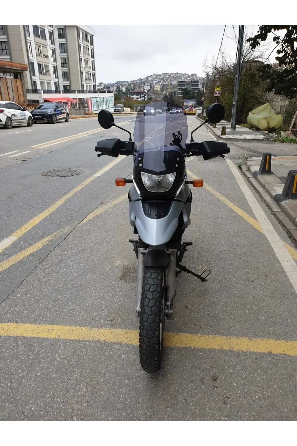 Bmw F650 GS Ön Cam 2004-2007 Model 45cm açıkfüme Renkli ( 4 Delik