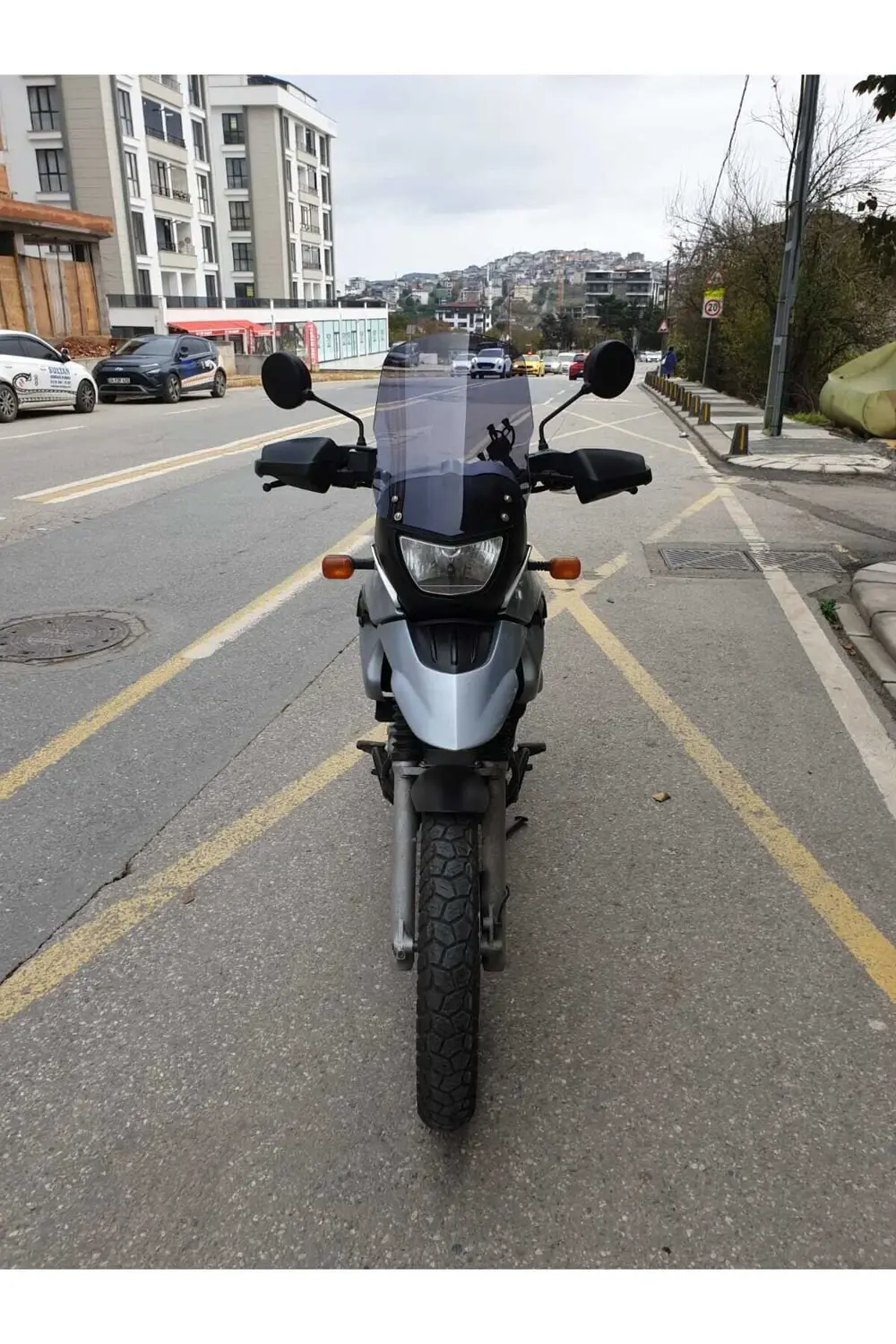 Bmw F650 GS Ön Cam 2004-2007 Model 45cm açıkfüme Renkli ( 4 Delik