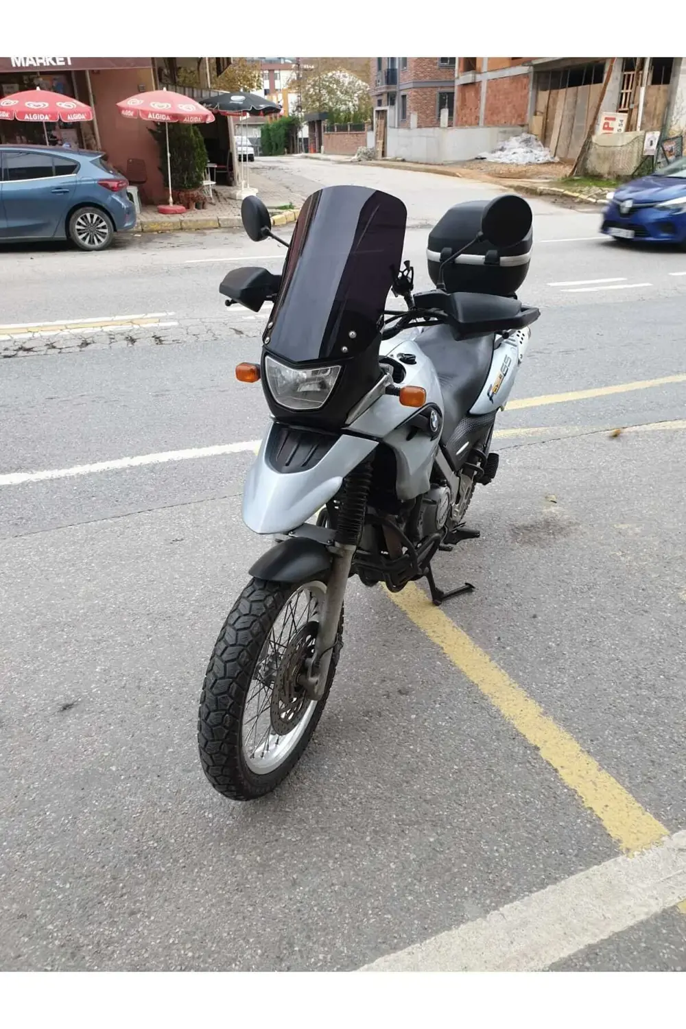 Bmw F650 GS Ön Cam 2004-2007 Model 45cm siyah Renkli ( 4 Delikli