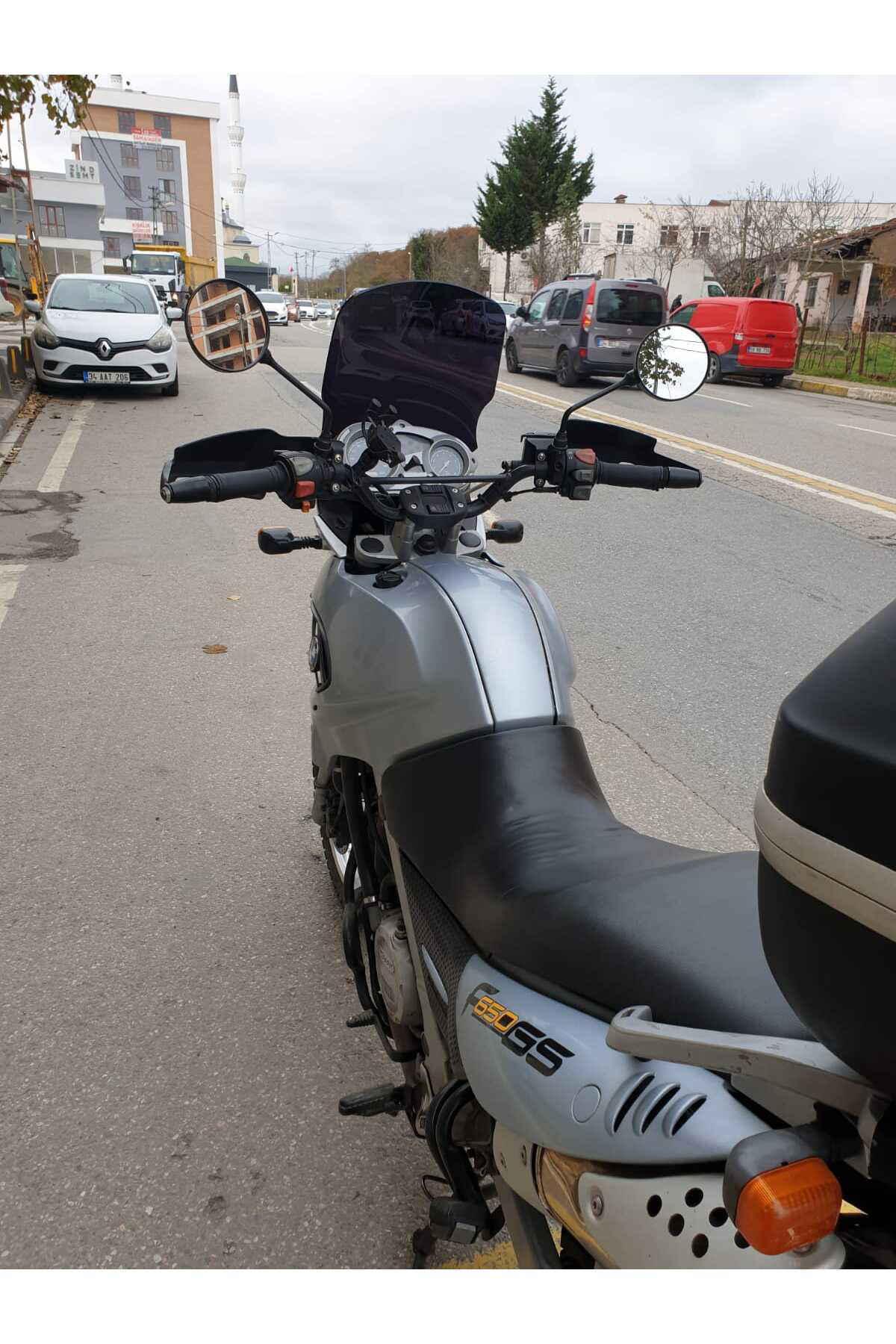 Motocam Bmw F650 Gs Ön Cam 2004-2007 Model 45Cm Siyah Renkli ( 4 Delikli