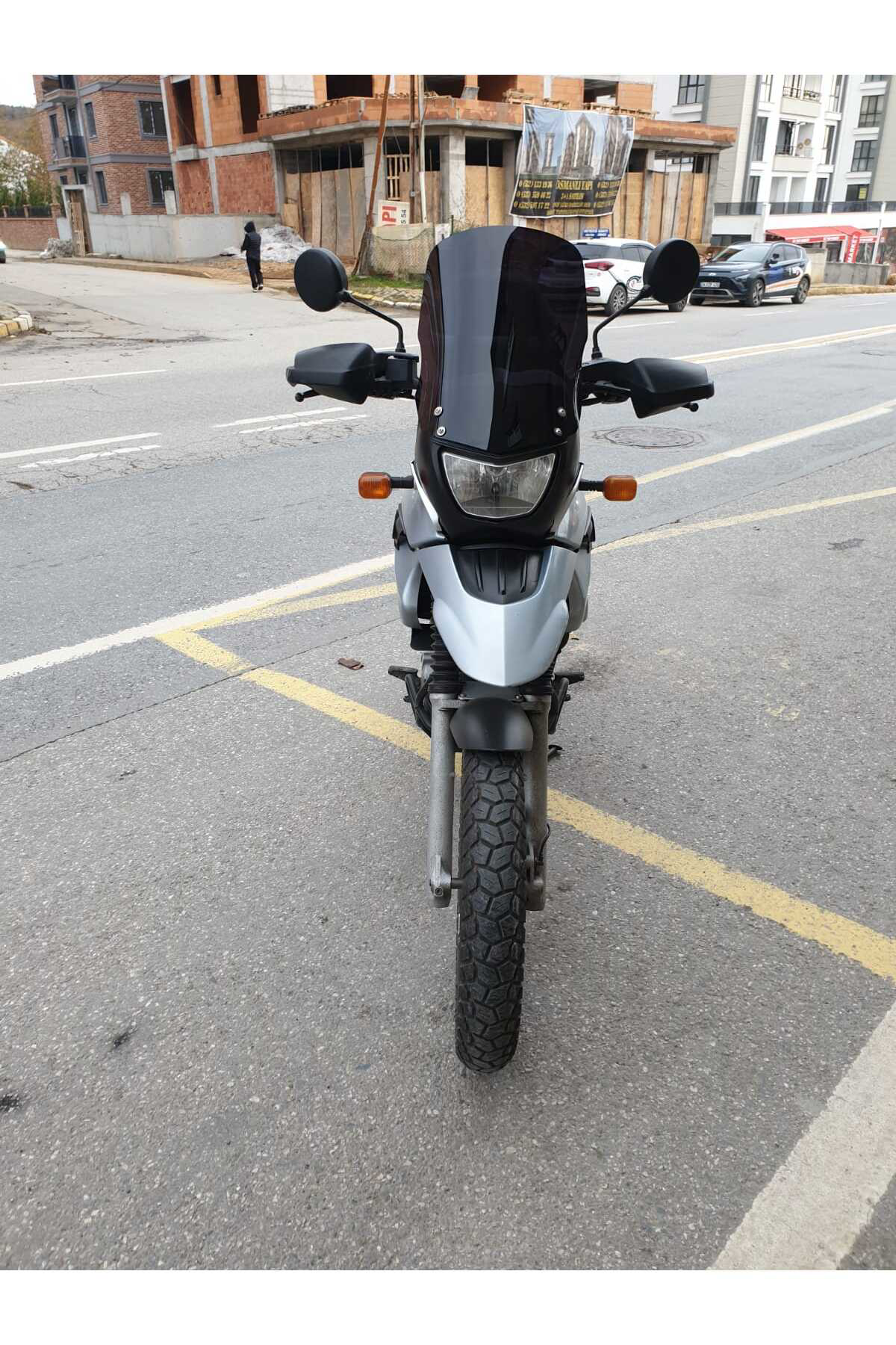 Motocam Bmw F650 Gs Ön Cam 2004-2007 Model 45Cm Siyah Renkli ( 4 Delikli