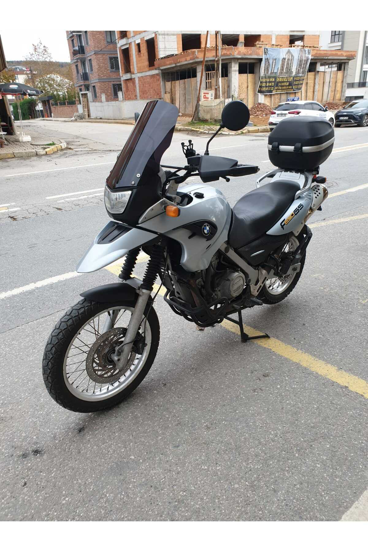 Motocam Bmw F650 Gs Ön Cam 2004-2007 Model 45Cm Siyah Renkli ( 4 Delikli