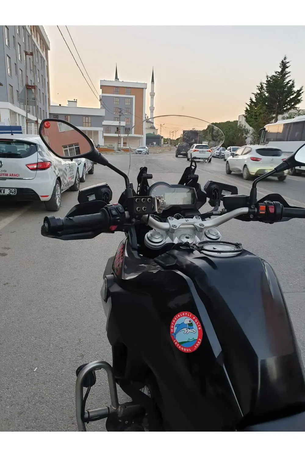 Bmw F850 GS ADV Ön Cam 2018 2023 Model 46cm Şeffaf Renkli 4mm