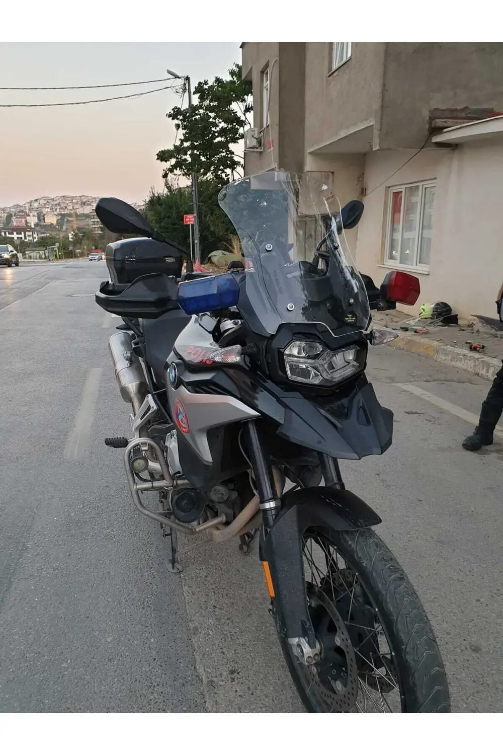 Bmw F850 GS ADV Ön Cam 2018 2023 Model 46cm Şeffaf Renkli 4mm