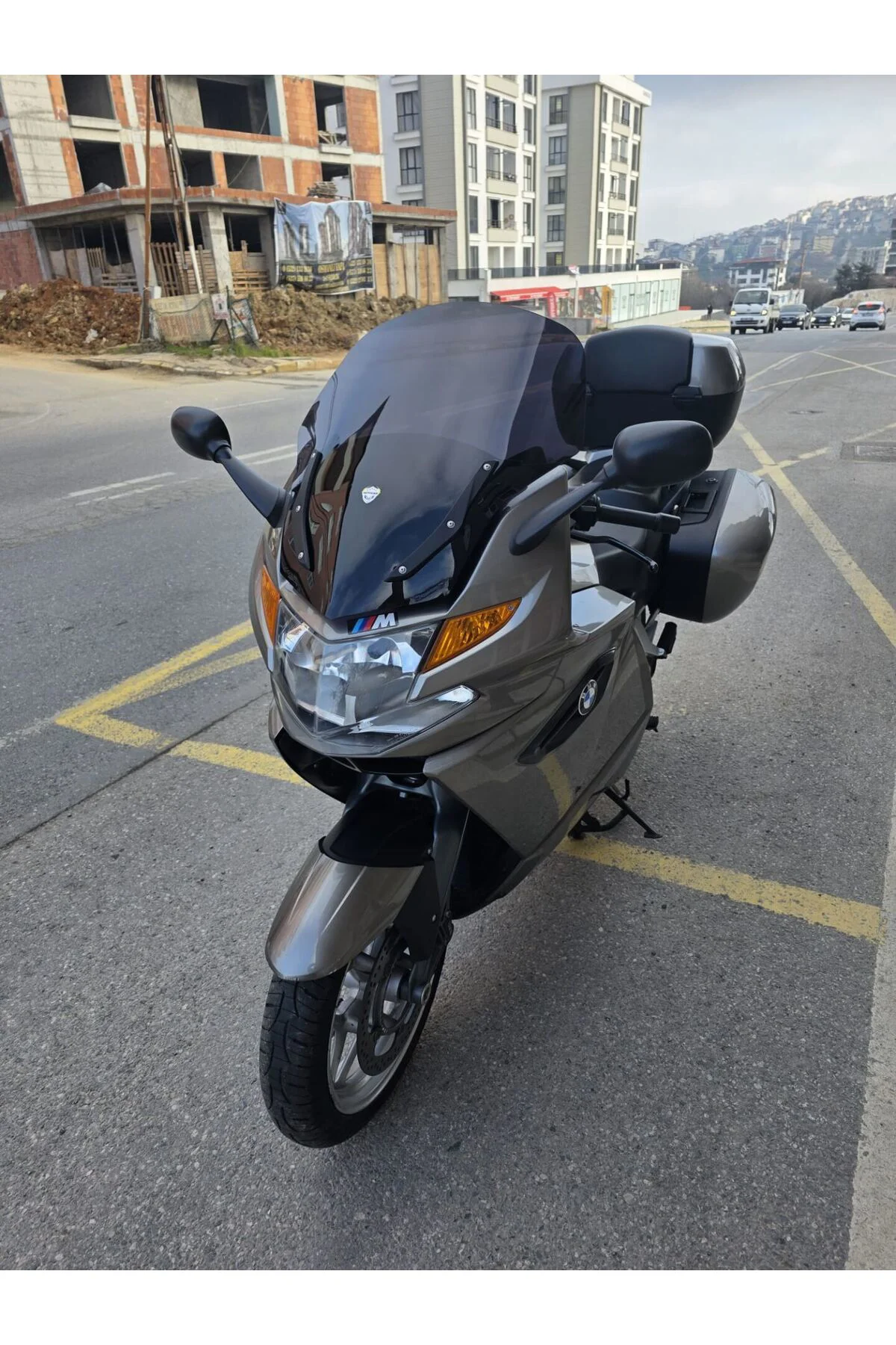 Bmw K 1300 GT Ön Cam 2009-2013 Model 65cm Siyah Renkli 4mm YOKTUR